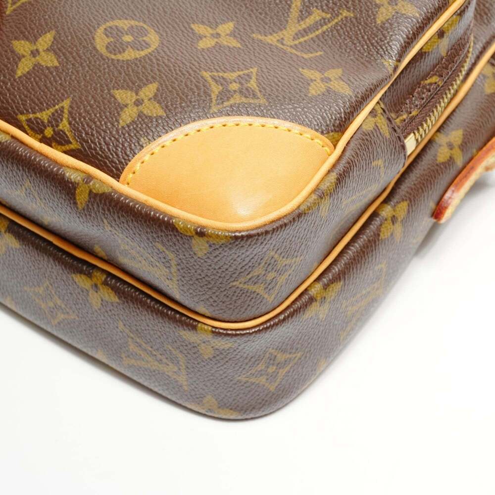 LOUIS VUITTON Brown Monogram Shoulder Bag - Picture 6 of 11